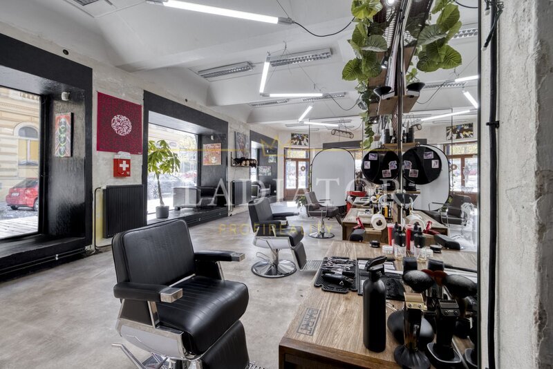 Přenechání zavedeného barber shopu