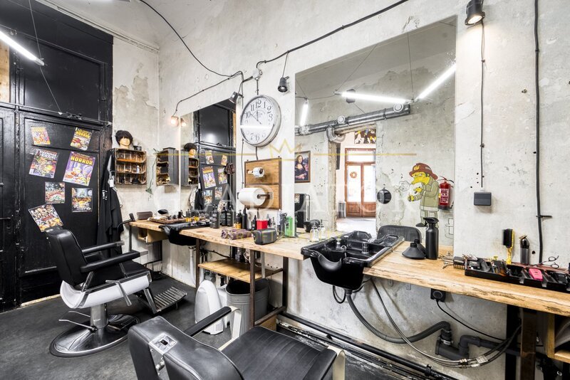 Přenechání zavedeného barber shopu