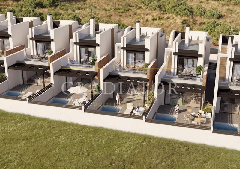 Domy v novém skandinávském stylu v Aguas Nuevas Torrevieja