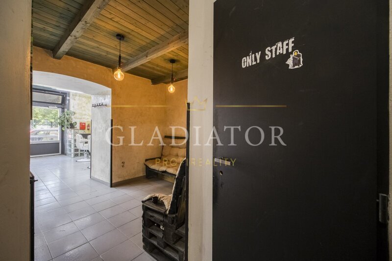 Pronájem obchodního prostoru 43 m², Praha 5 – Smíchov